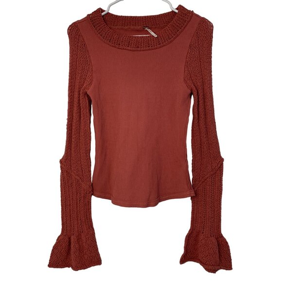 Free People Cuffing Season Red Crochet Sleeve Top Bell Sleeves Size M 7369 EUC - Picture 3 of 10
